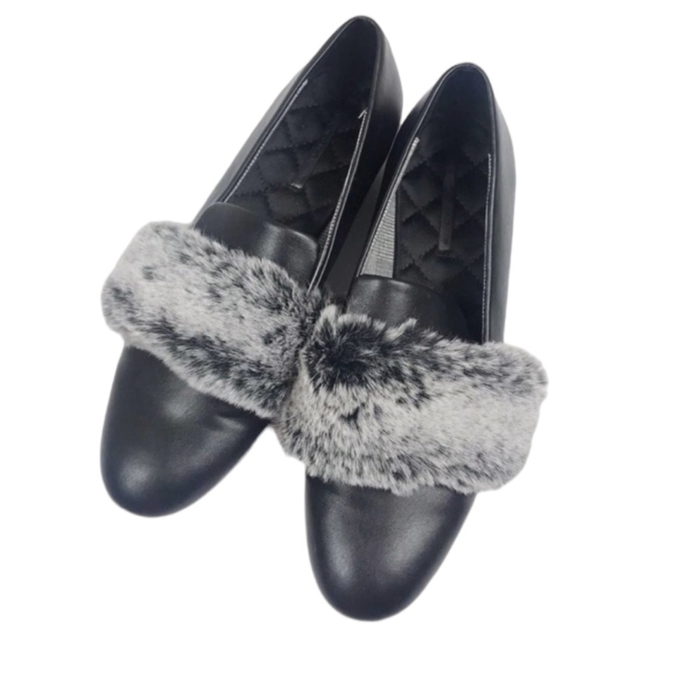 Zara women, black leather flats 37/6.5 #33